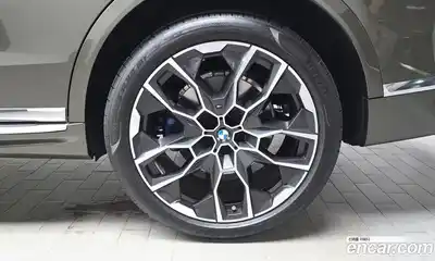 BMW X7 2025 3.0 автомат (гидро), миниатюра 7