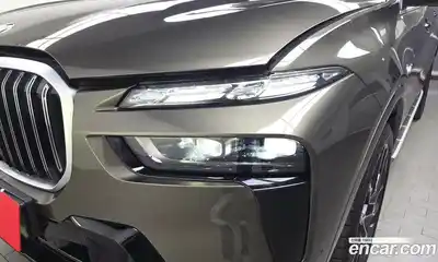 BMW X7 2025 3.0 автомат (гидро), миниатюра 8