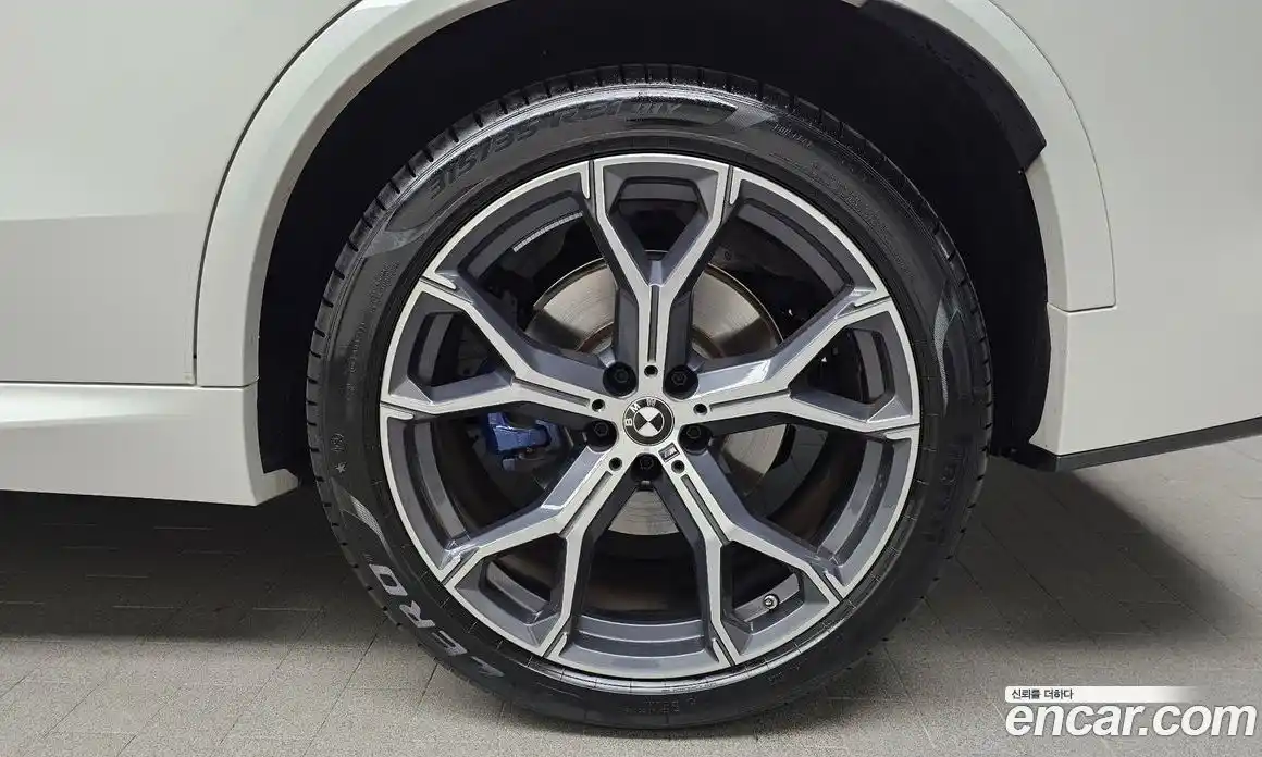 BMW X5 2025 3.0 автомат (гидро), фото 7