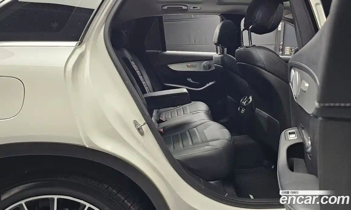 Mercedes-Benz GLC-Class 2018 2.1 гидро, фото 11 Mercedes-Benz GLC-Class 2018 2.1 гидро, фото 11