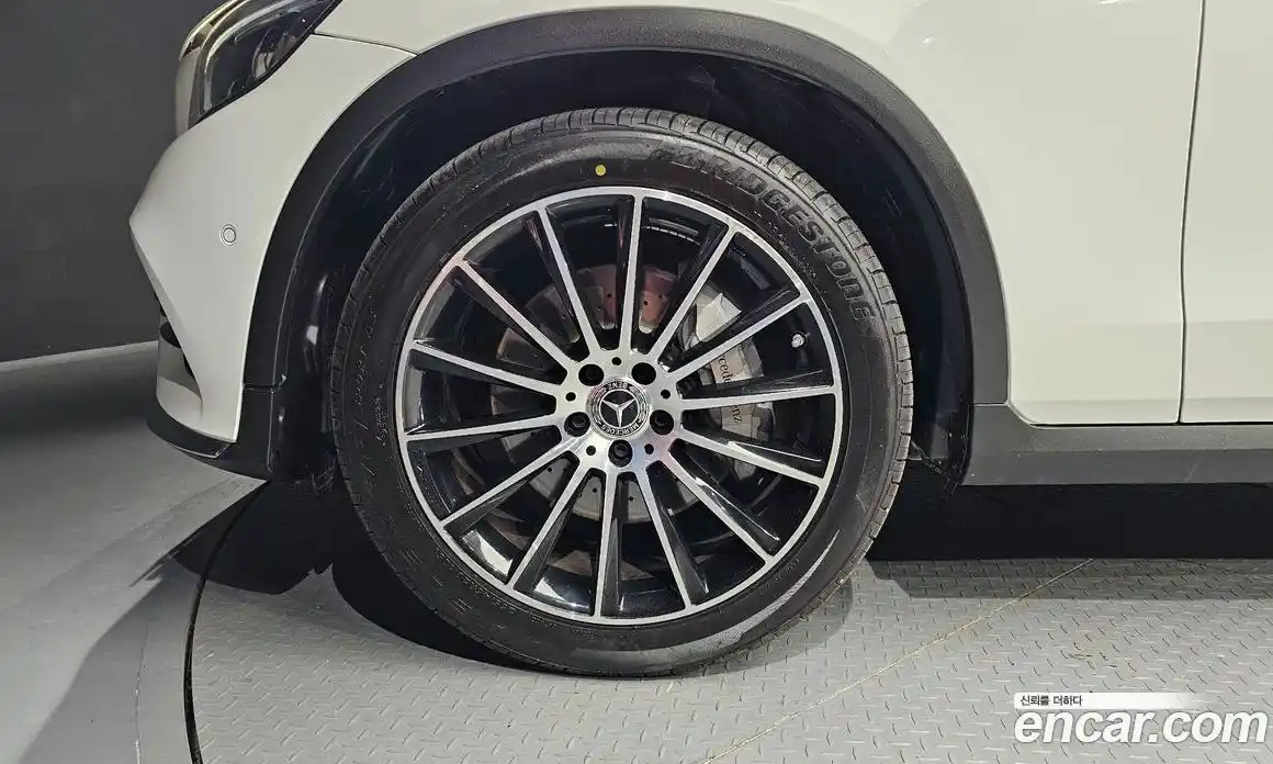 Mercedes-Benz GLC-Class 2018 2.1 гидро, фото 5 Mercedes-Benz GLC-Class 2018 2.1 гидро, фото 5