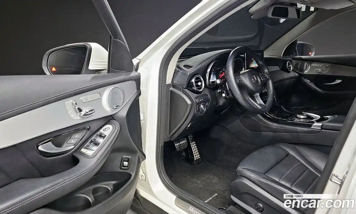Mercedes-Benz GLC-Class 2018 2.1 гидро, фото 10 Mercedes-Benz GLC-Class 2018 2.1 гидро, фото 10