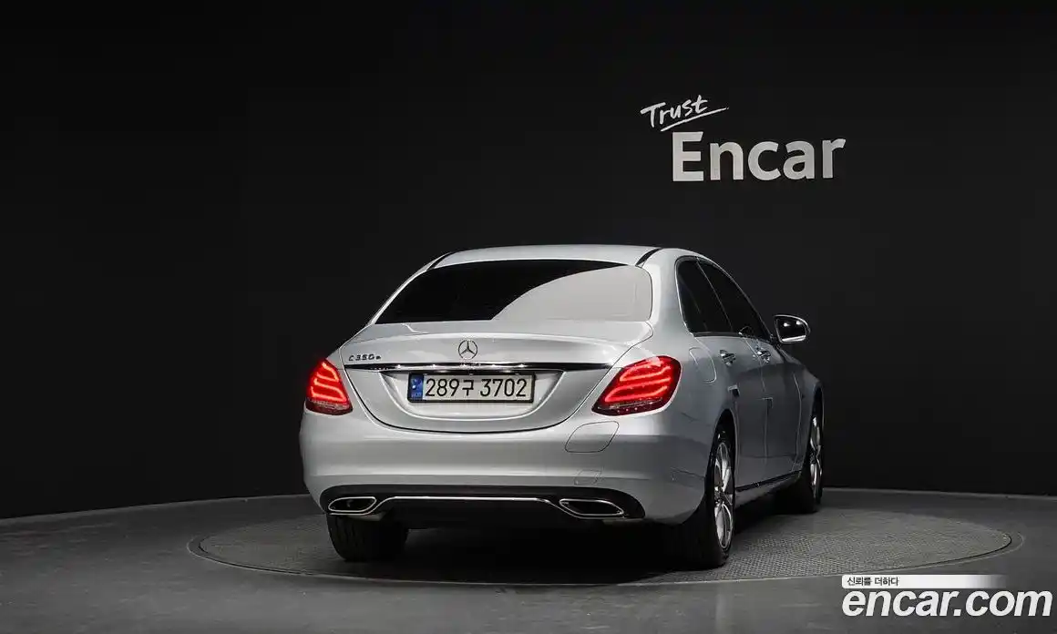 Mercedes-Benz C-Class 2018 2.0 гидро, фото 4 Mercedes-Benz C-Class 2018 2.0 гидро, фото 4