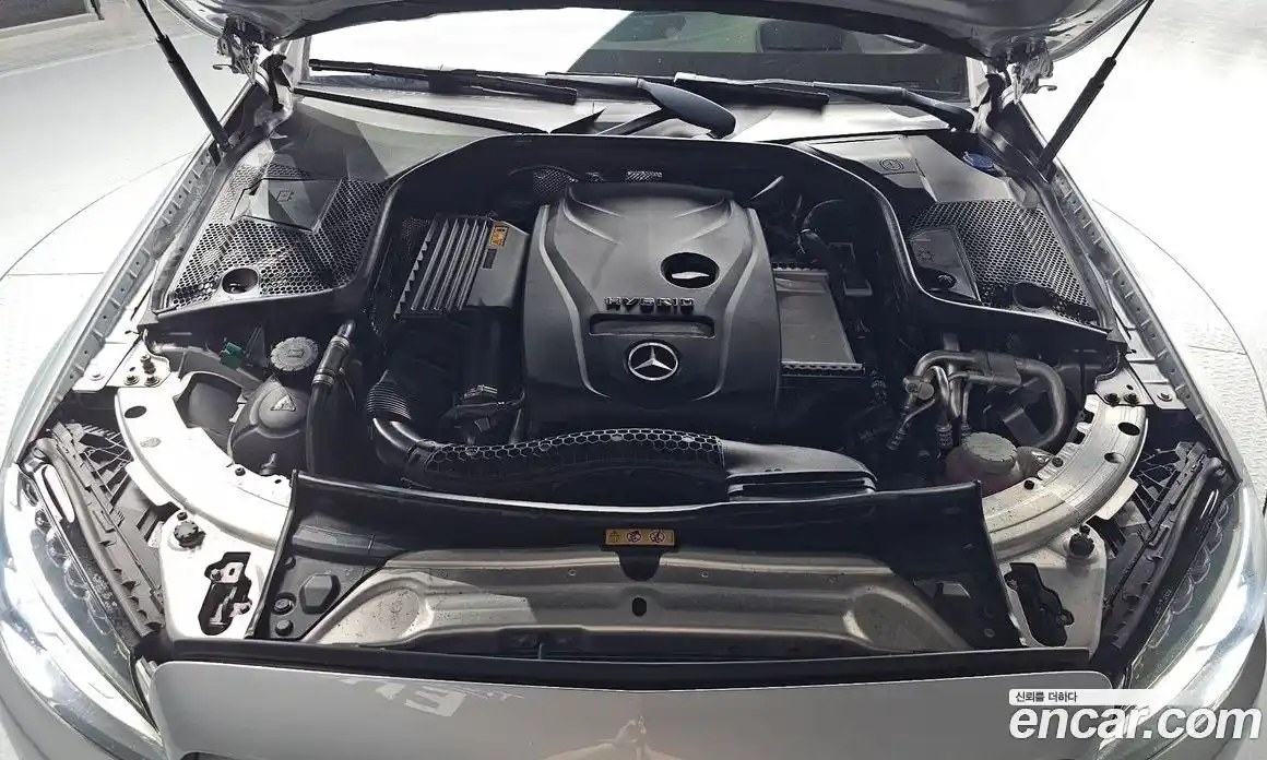 Mercedes-Benz C-Class 2018 2.0 гидро, фото 6 Mercedes-Benz C-Class 2018 2.0 гидро, фото 6
