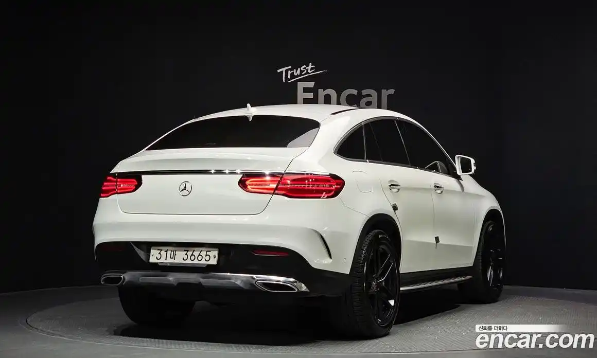 Mercedes-Benz GLE-Class 2017 3.0 гидро, фото 2 Mercedes-Benz GLE-Class 2017 3.0 гидро, фото 2
