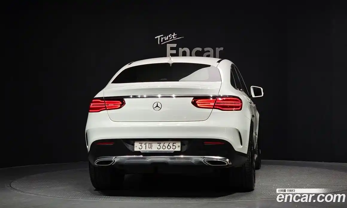 Mercedes-Benz GLE-Class 2017 3.0 гидро, фото 4 Mercedes-Benz GLE-Class 2017 3.0 гидро, фото 4