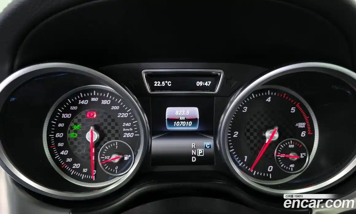 Mercedes-Benz GLE-Class 2017 3.0 гидро, фото 8 Mercedes-Benz GLE-Class 2017 3.0 гидро, фото 8