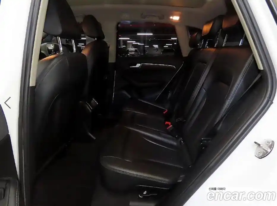 Audi Q5 2010 2.0 автомат (гидро), фото 7