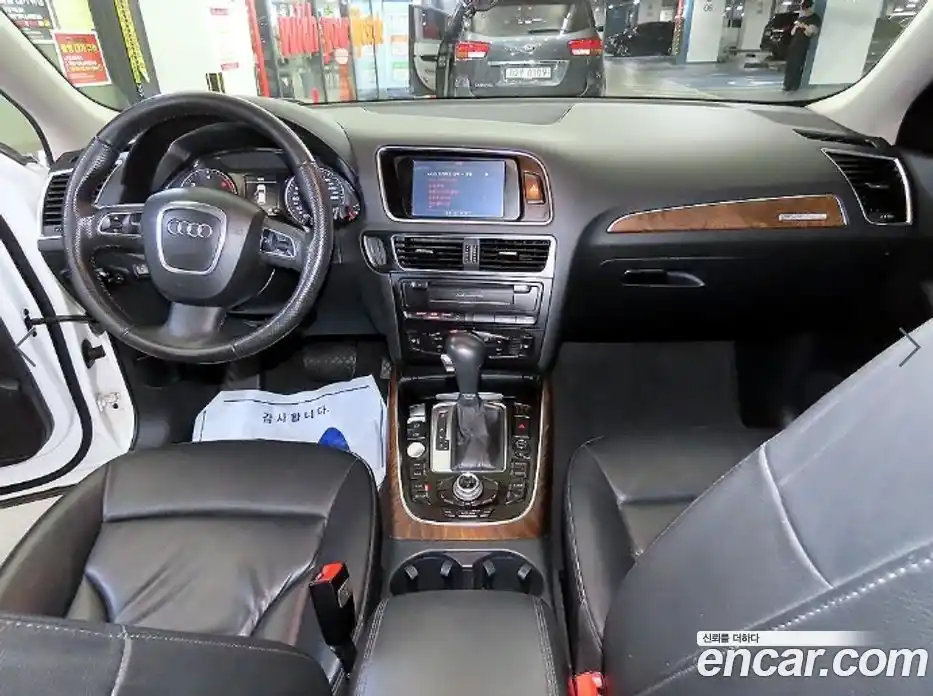 Audi Q5 2010 2.0 автомат (гидро), фото 10