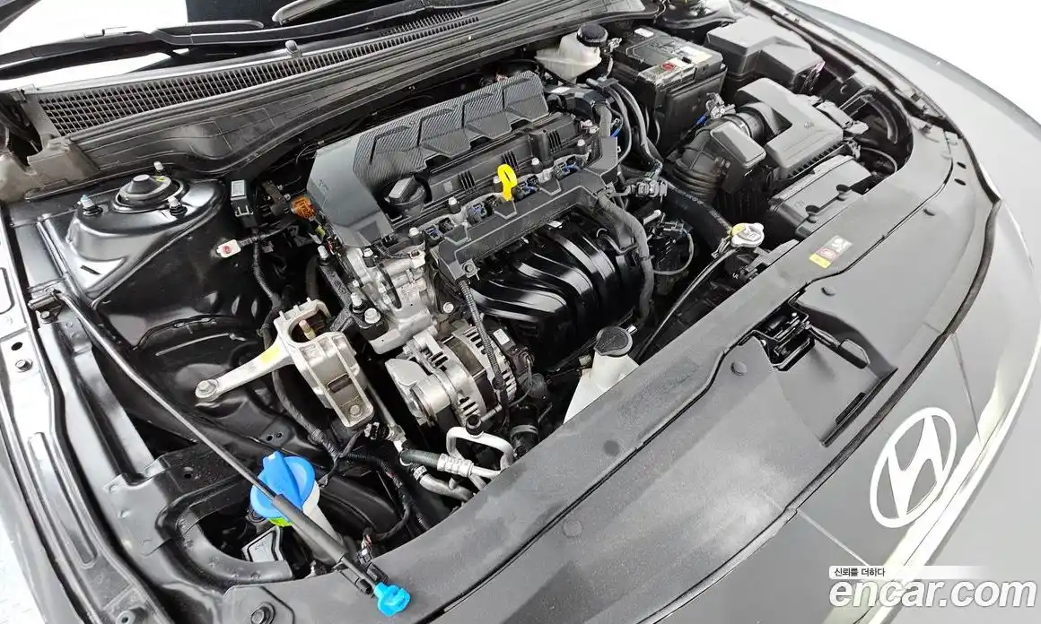 Hyundai Avante 2025 1.6 автомат (гидро), фото 6
