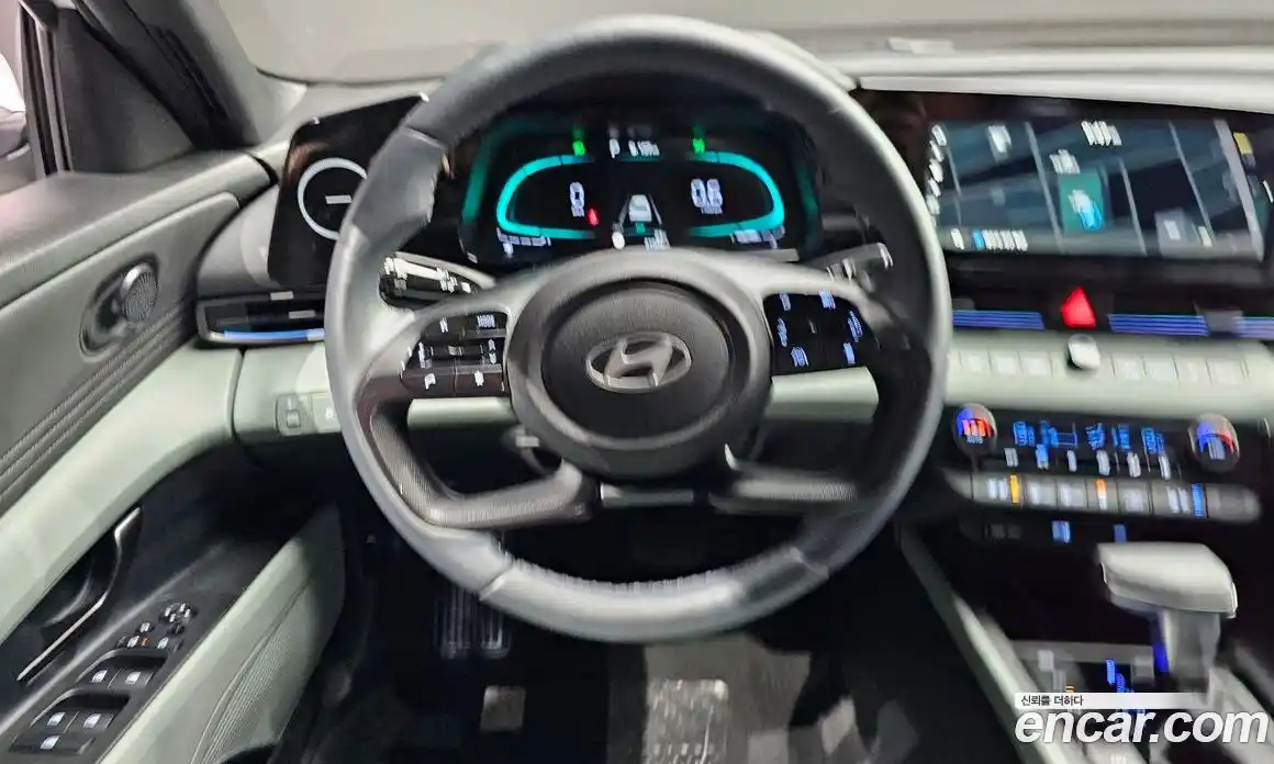 Hyundai Avante 2024 1.6 автомат (гидро), фото 15