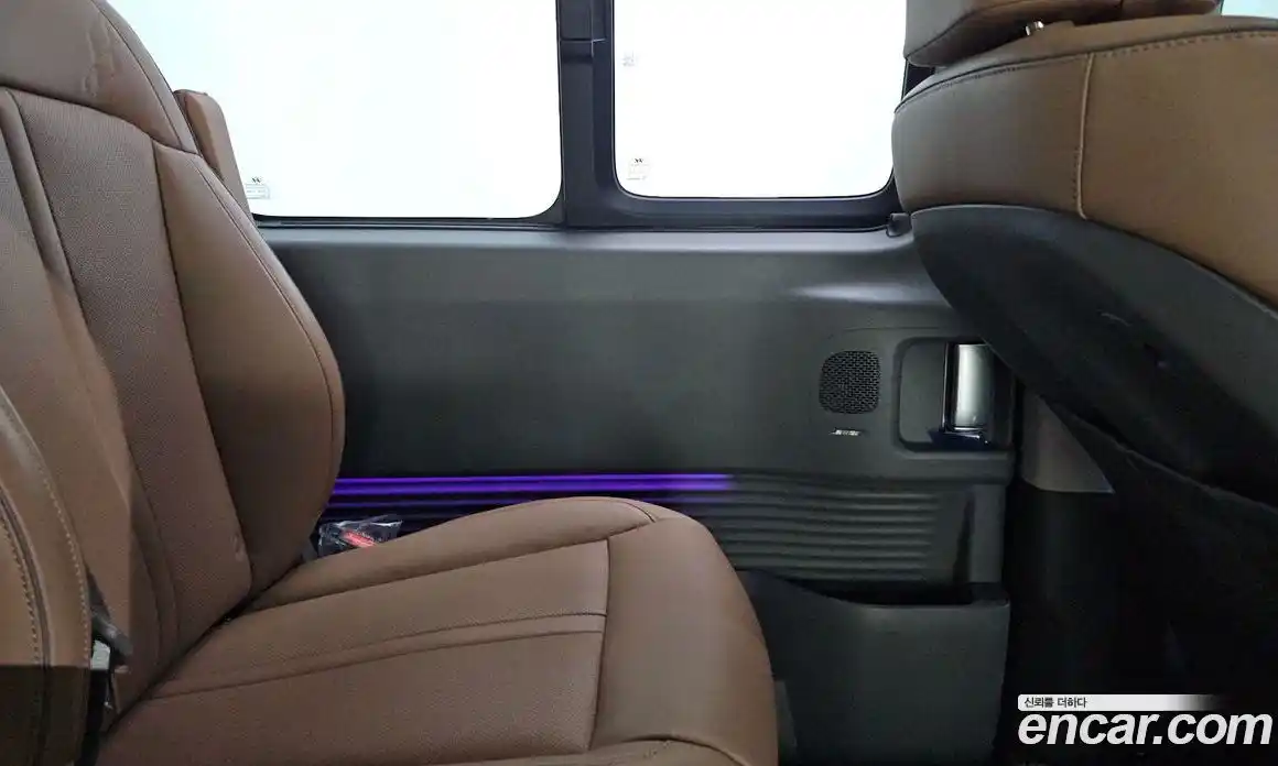 Hyundai Staria 2024 1.6 автомат (гидро), фото 14