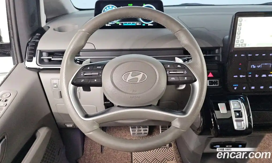 Hyundai Staria 2024 1.6 автомат (гидро), фото 18