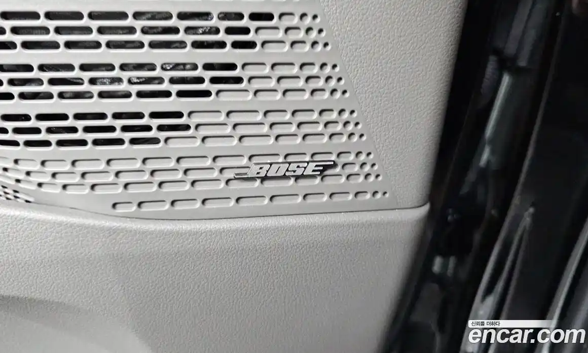 Hyundai Staria 2024 1.6 автомат (гидро), фото 31