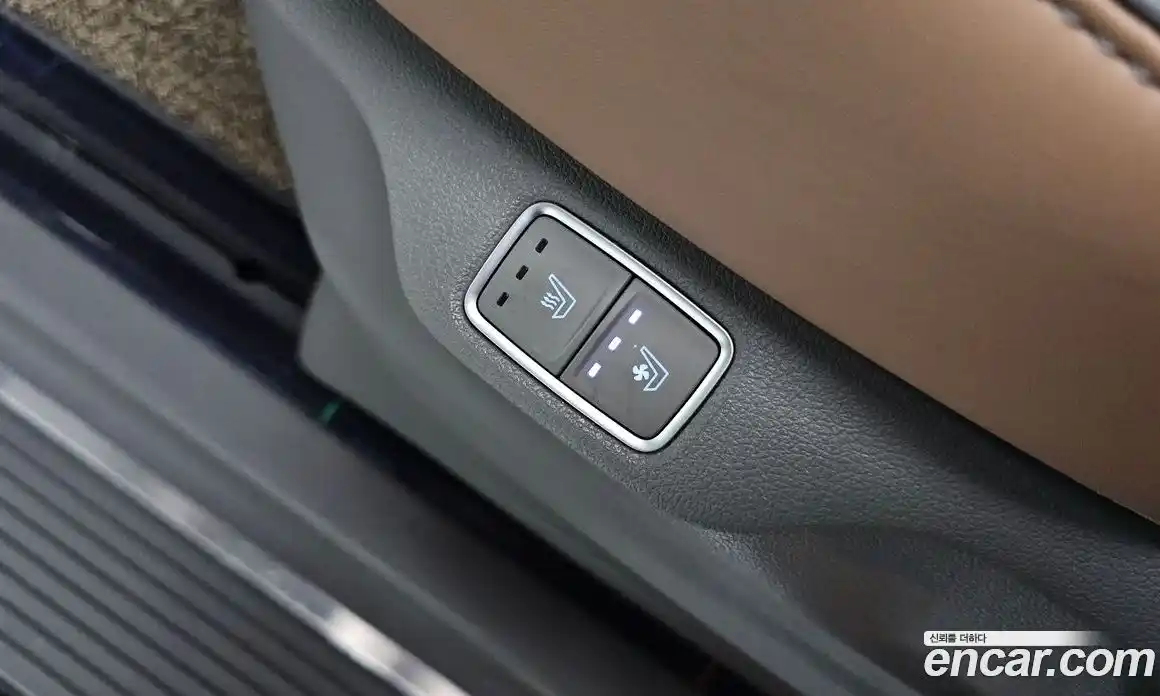 Hyundai Staria 2024 1.6 автомат (гидро), фото 36