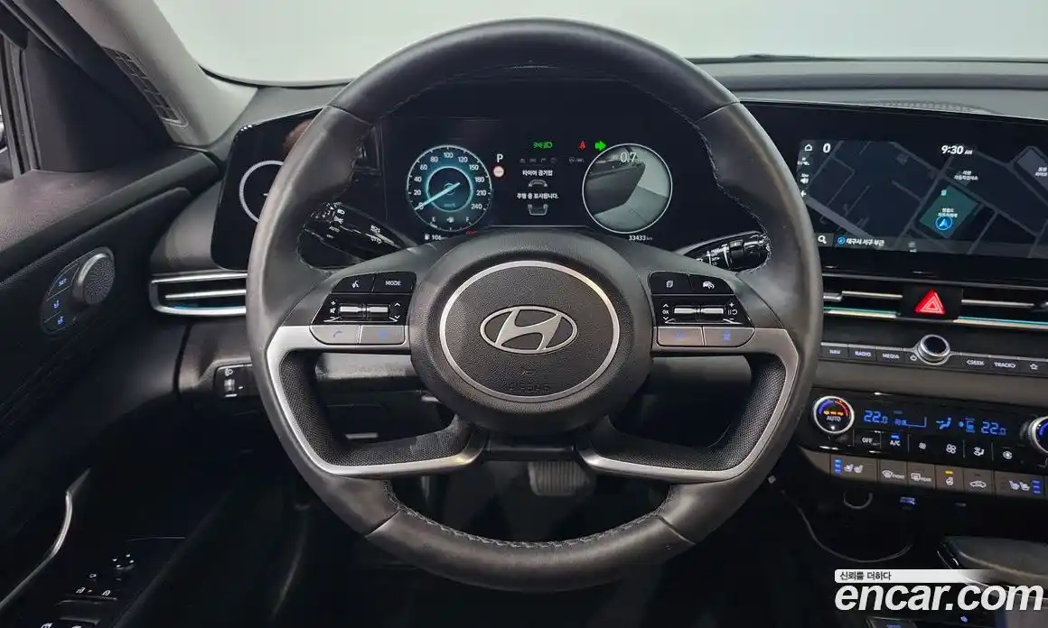 Hyundai Avante 2023 1.6 автомат (гидро), фото 13