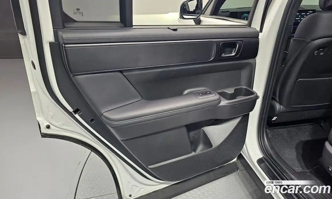 Hyundai Santa Fe 2024 1.6 автомат (гидро), фото 15