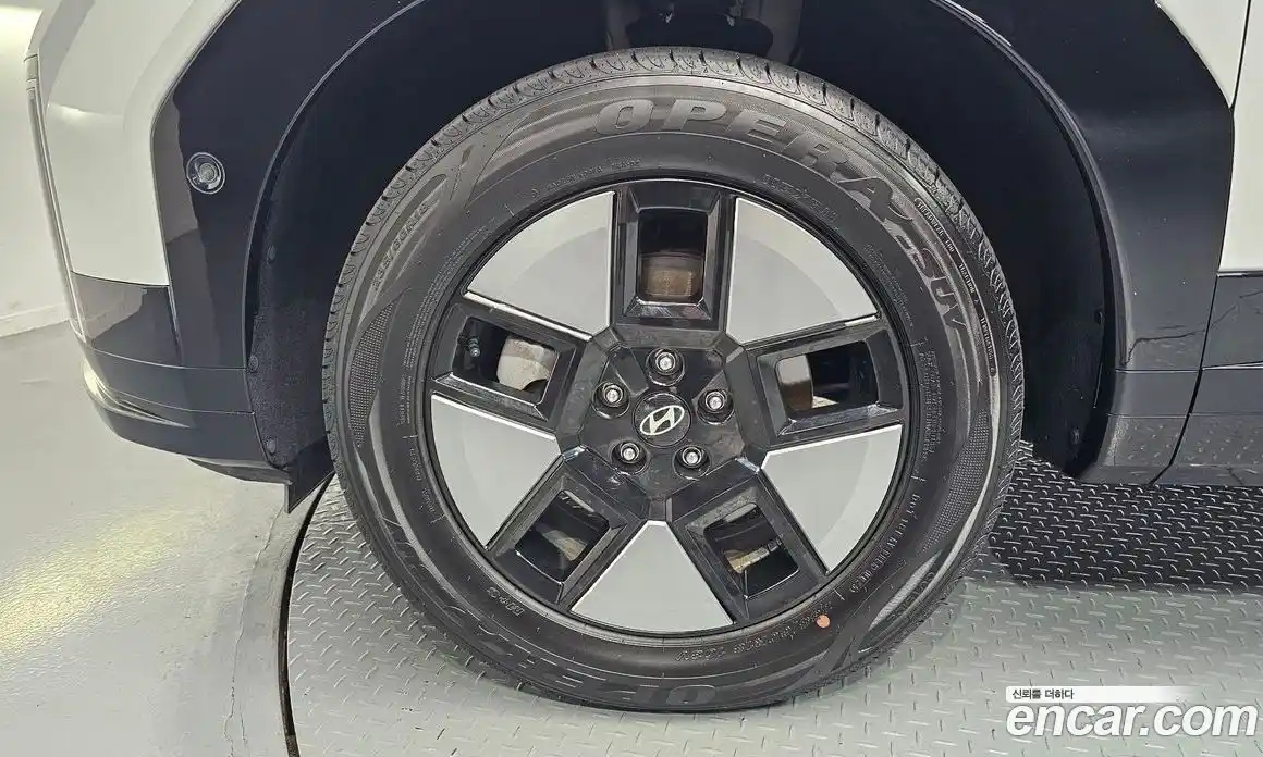 Hyundai Santa Fe 2024 1.6 автомат (гидро), фото 5
