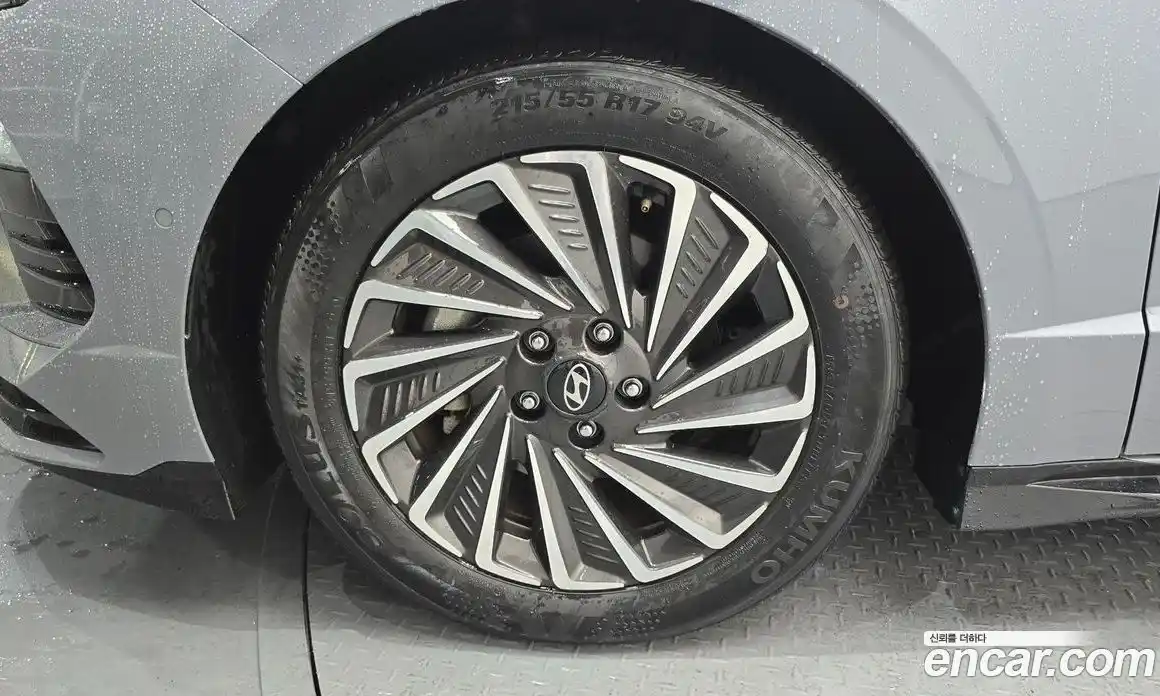 Hyundai Sonata 2024 2.0 автомат (гидро), фото 5