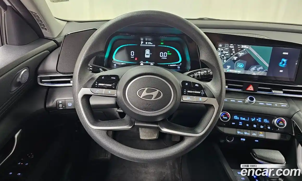 Hyundai Avante 2025 1.6 автомат (гидро), фото 19