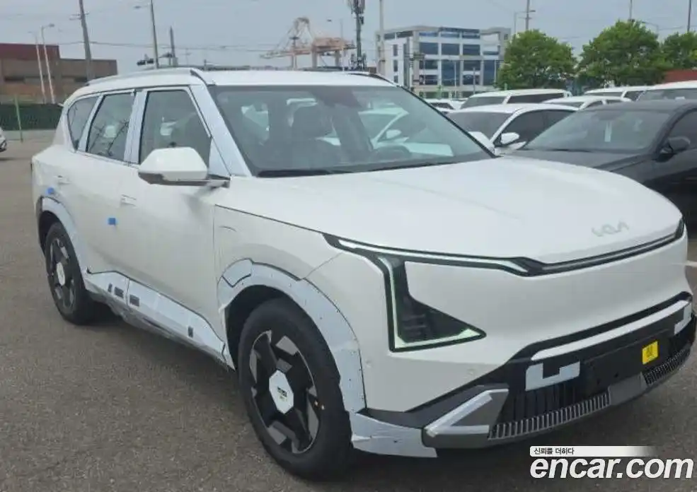 Kia EV5 2026 1.0 автомат (гидро), фото 8