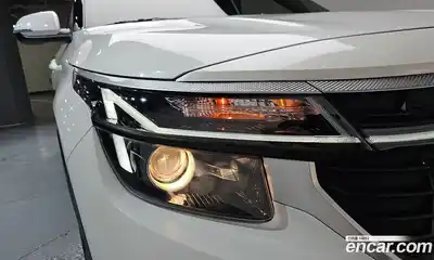 Kia Seltos 2024 1.6 автомат (гидро), миниатюра 7