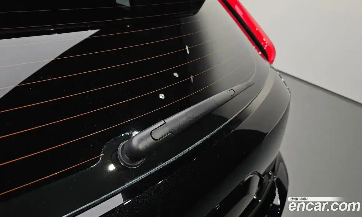 Kia Niro 2023 0.2 автомат (гидро), фото 33