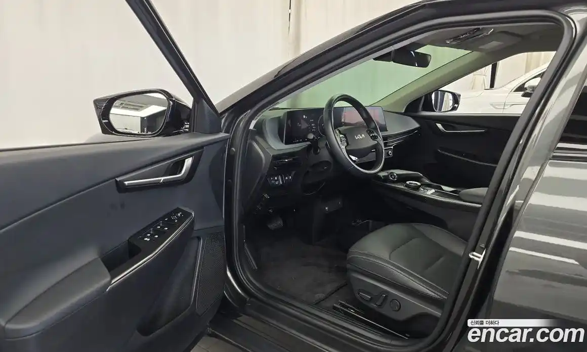 Kia EV6 2022 0.1 автомат (гидро), фото 13