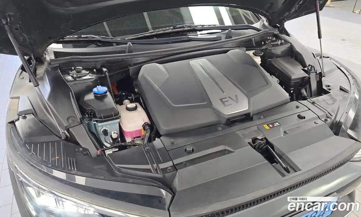Kia EV6 2022 0.1 автомат (гидро), фото 6