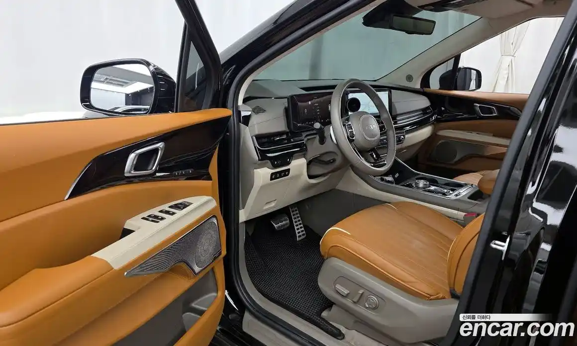 Kia Carnival 2024 1.6 автомат (гидро), фото 13