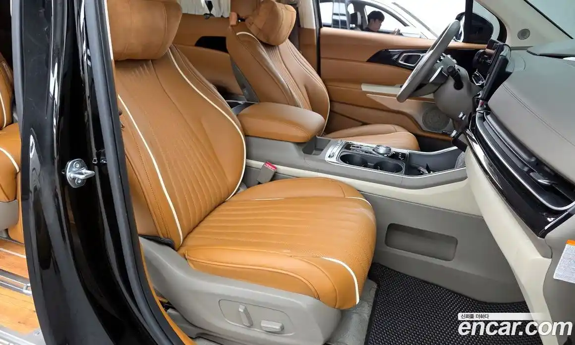 Kia Carnival 2024 1.6 автомат (гидро), фото 17