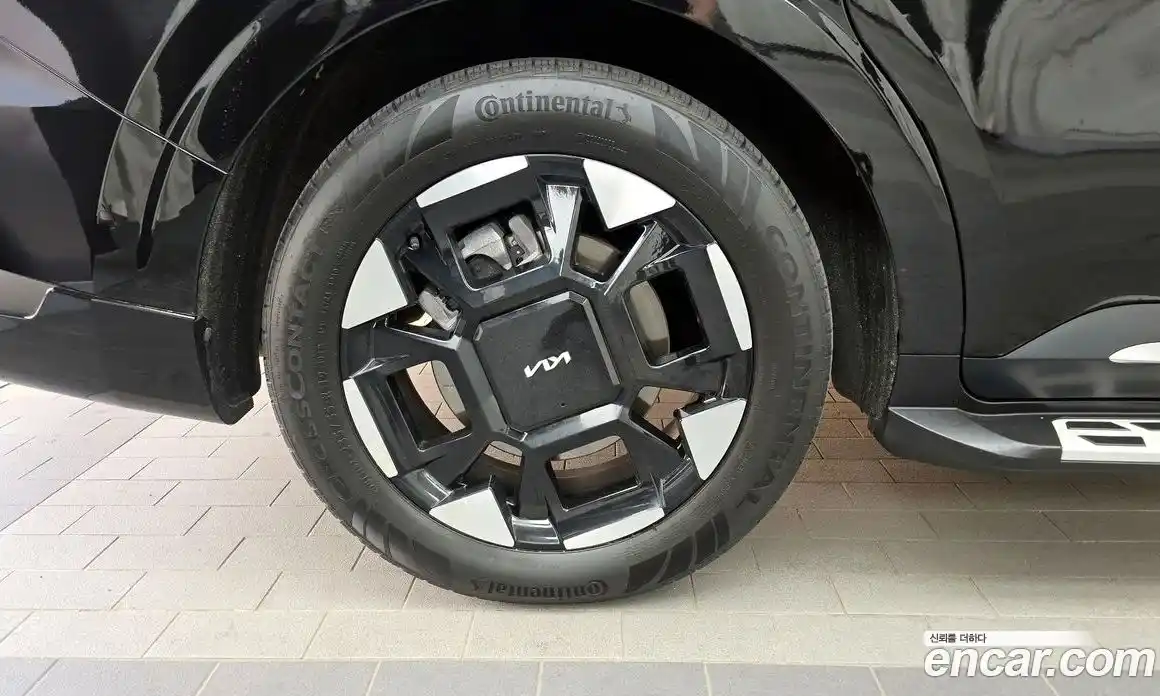 Kia Carnival 2024 1.6 автомат (гидро), фото 5