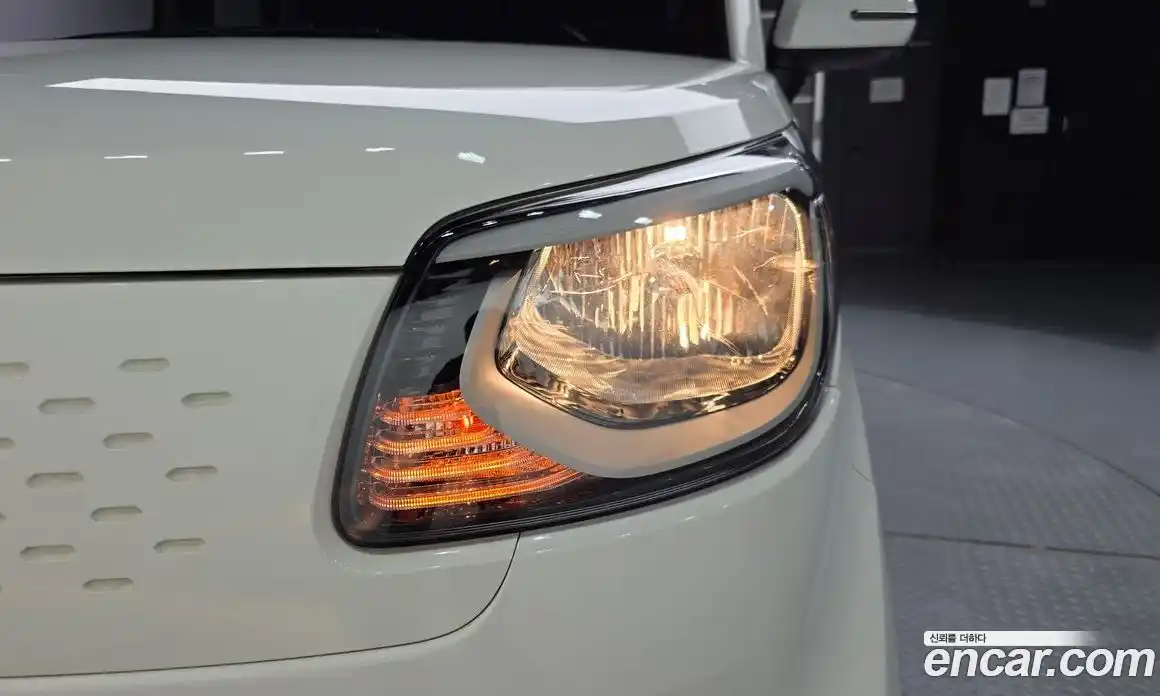 Kia Ray 2019 1.0 автомат (гидро), фото 8