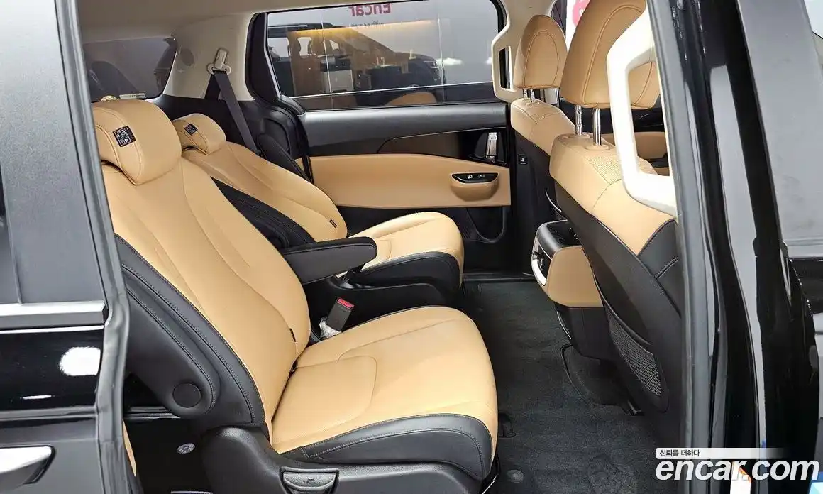 Kia Carnival 2021 2.2 автомат (гидро), фото 17