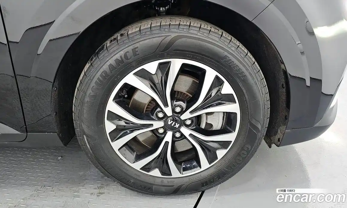 Kia Carnival 2021 2.2 автомат (гидро), фото 7