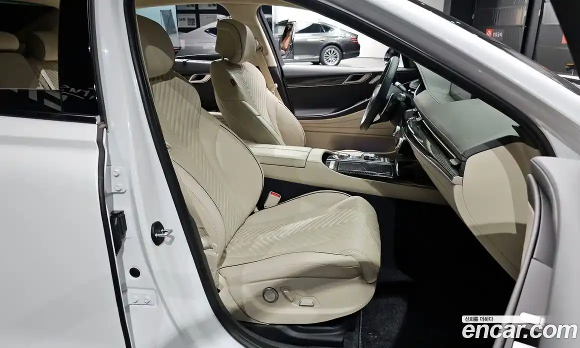 Genesis G80 2023 2.5 автомат (гидро), фото 18