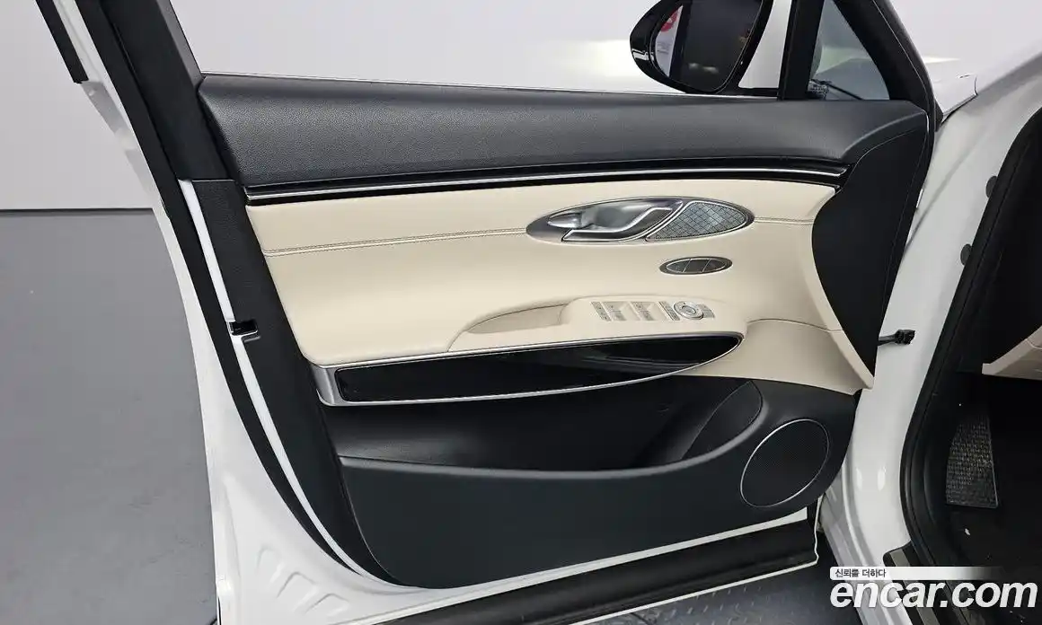Genesis GV70 2021 2.5 автомат (гидро), фото 14