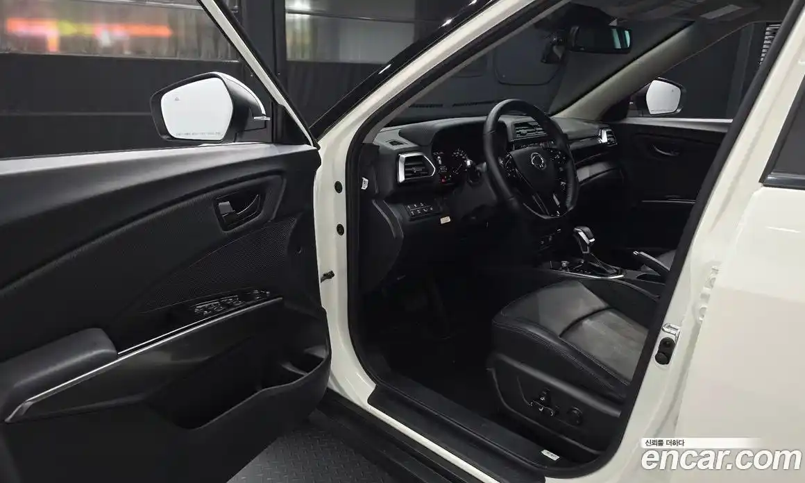 SsangYong TIBOLI 2025 1.6 автомат (гидро), фото 13