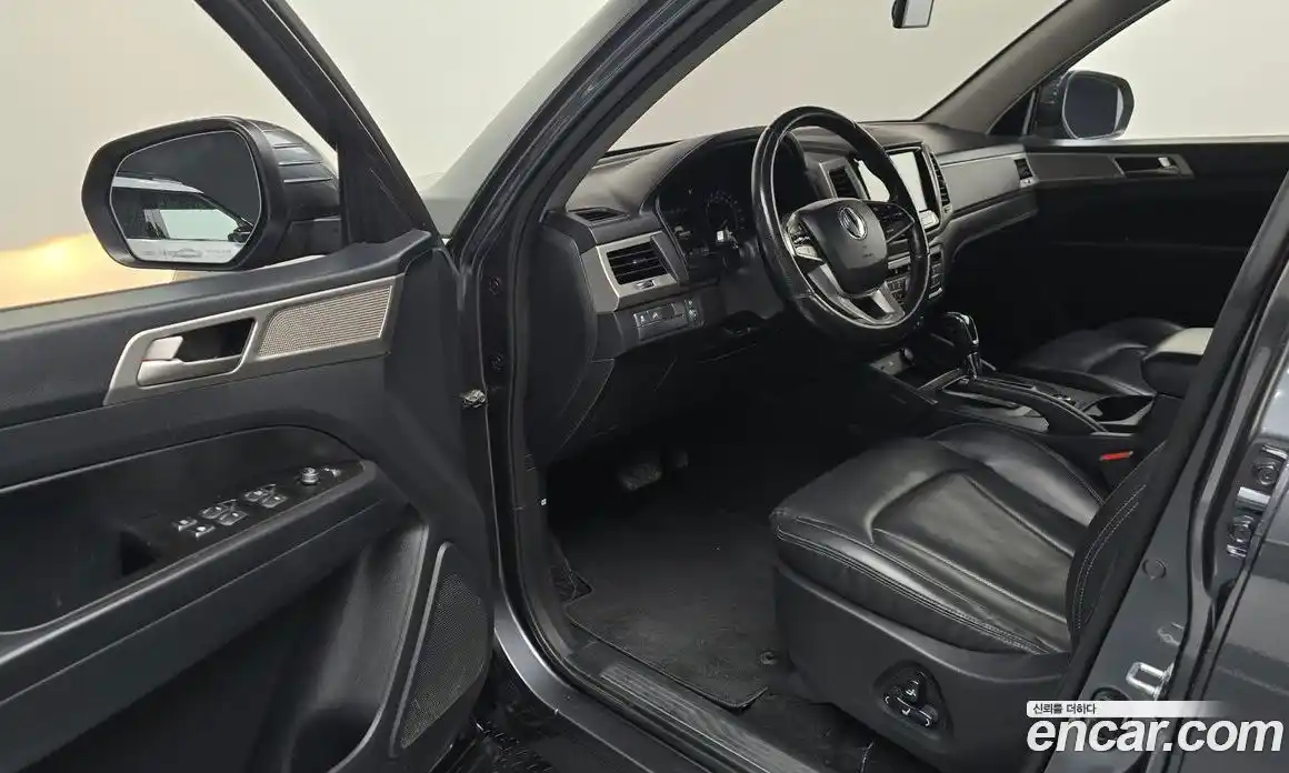 SsangYong Rexton 2018 2.2 автомат (гидро), фото 10
