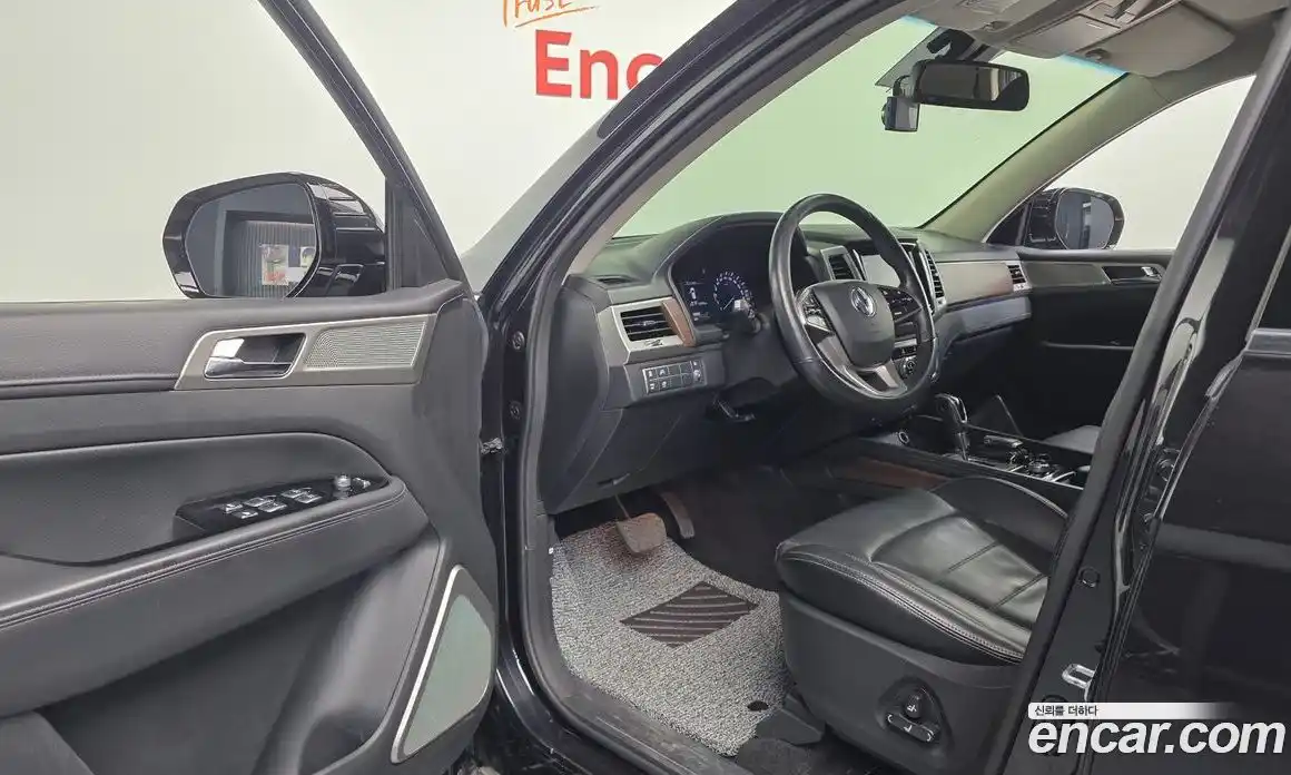 SsangYong Rexton 2017 2.2 автомат (гидро), фото 13