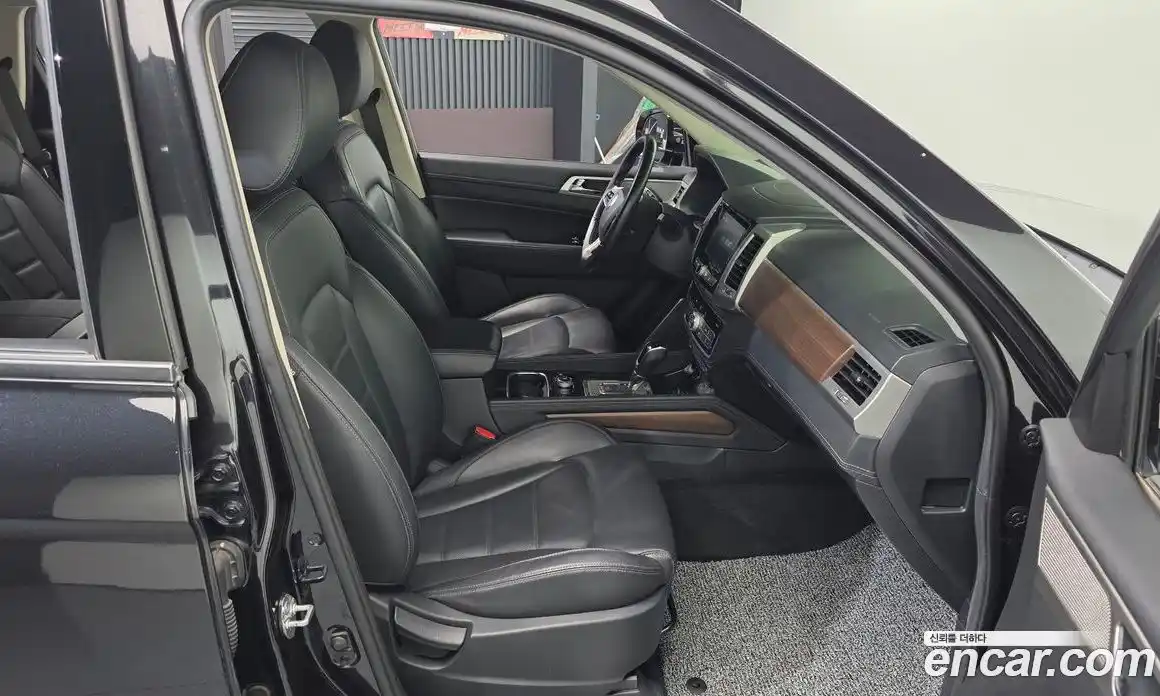 SsangYong Rexton 2017 2.2 автомат (гидро), фото 16