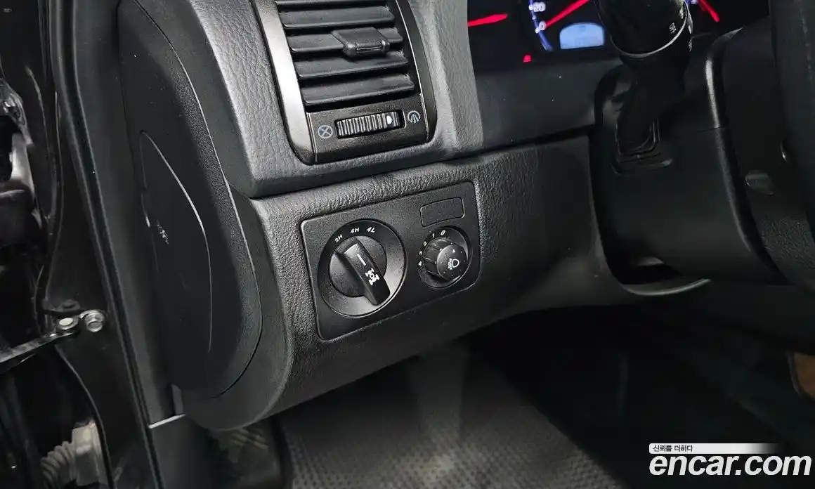SsangYong Rexton 2016 2.2 автомат (гидро), фото 17