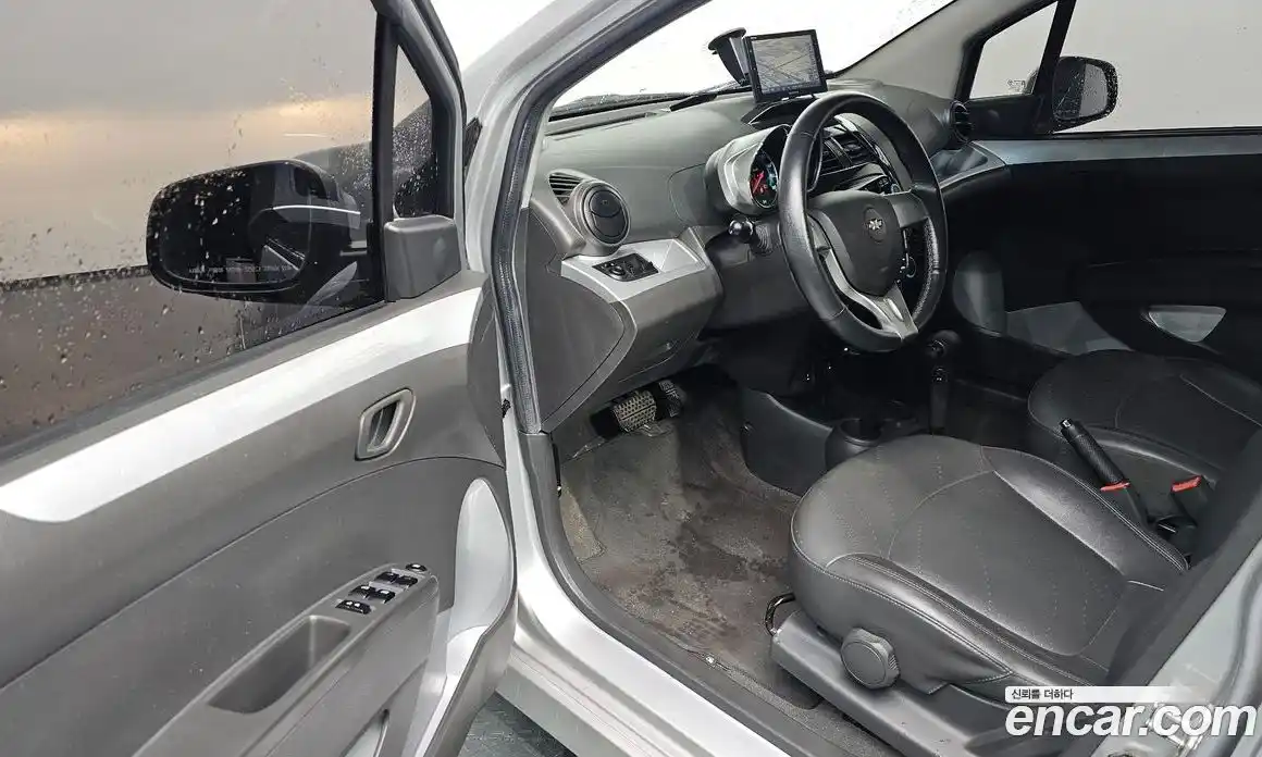 Chevrolet Spark 2014 1.0 автомат (гидро), фото 13