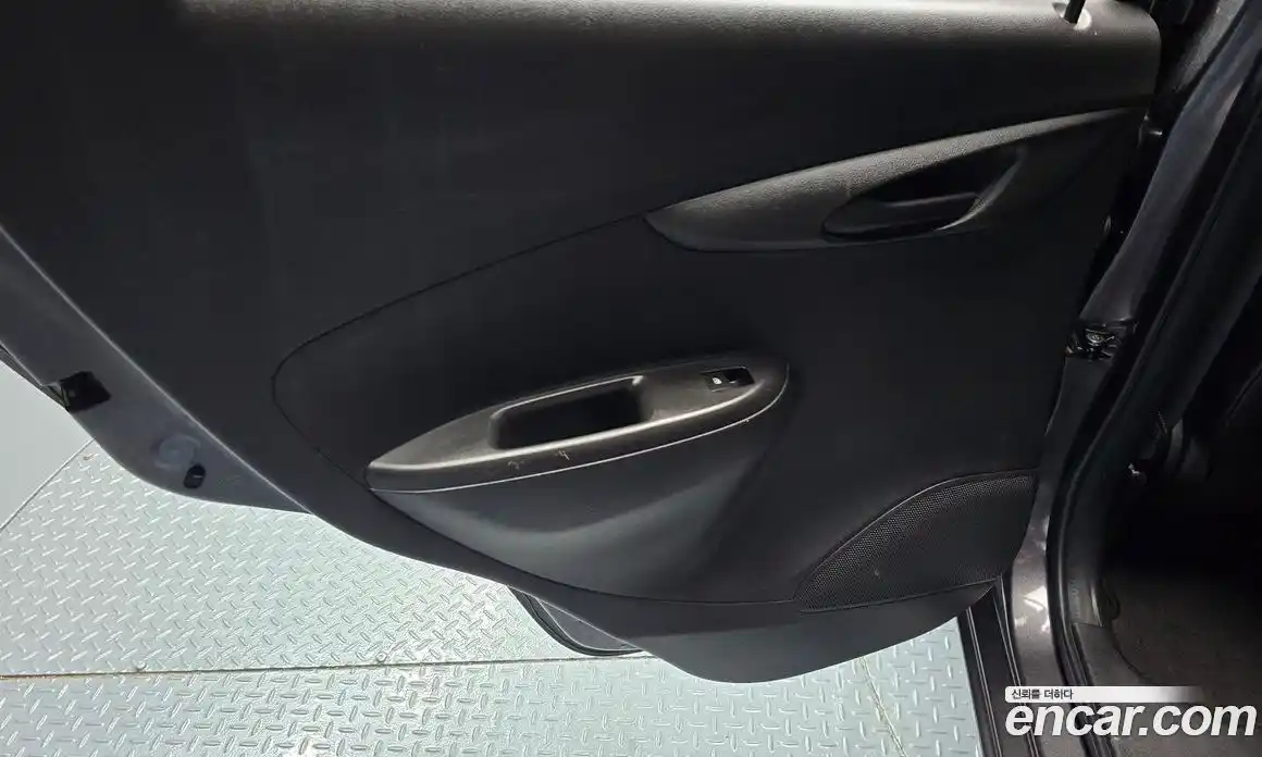Chevrolet Spark 2016 1.0 автомат (гидро), фото 15