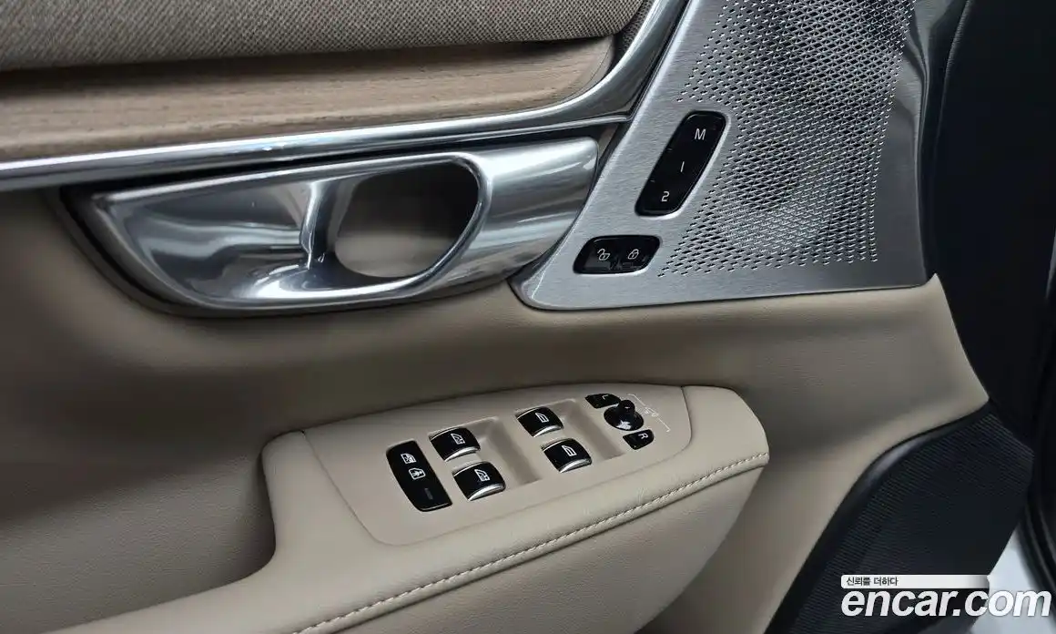 Volvo S90 2025 2.0 автомат (гидро), фото 26