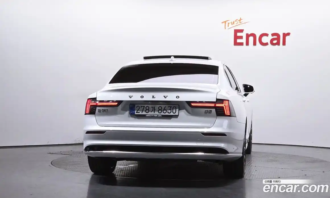 Volvo S90 2025 2.0 автомат (гидро), фото 3