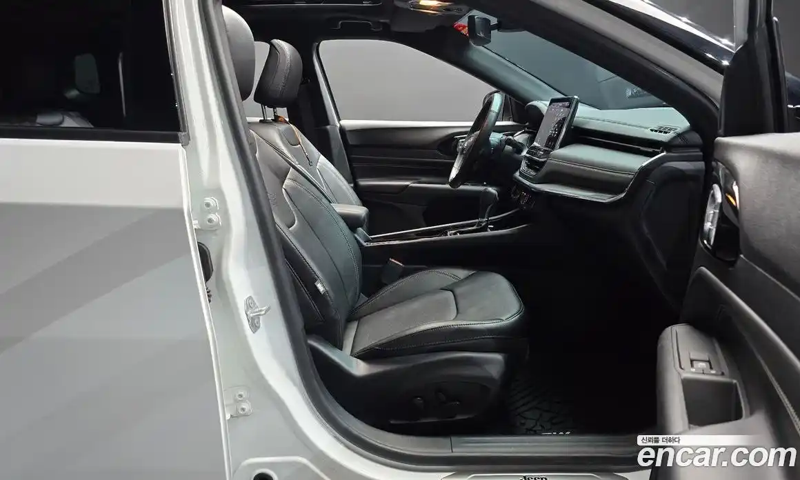 Jeep Compass 2022 2.4 автомат (гидро), фото 16