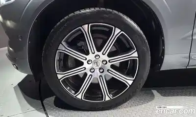 Volvo XC60 2019 2.0 автомат (гидро), миниатюра 5