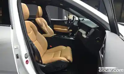 Volvo XC60 2019 2.0 автомат (гидро), миниатюра 11