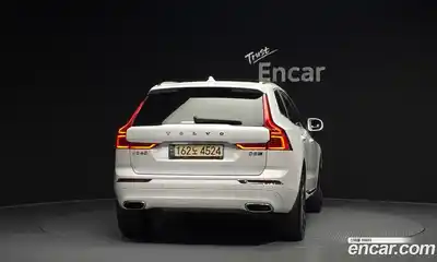 Volvo XC60 2019 2.0 автомат (гидро), миниатюра 4